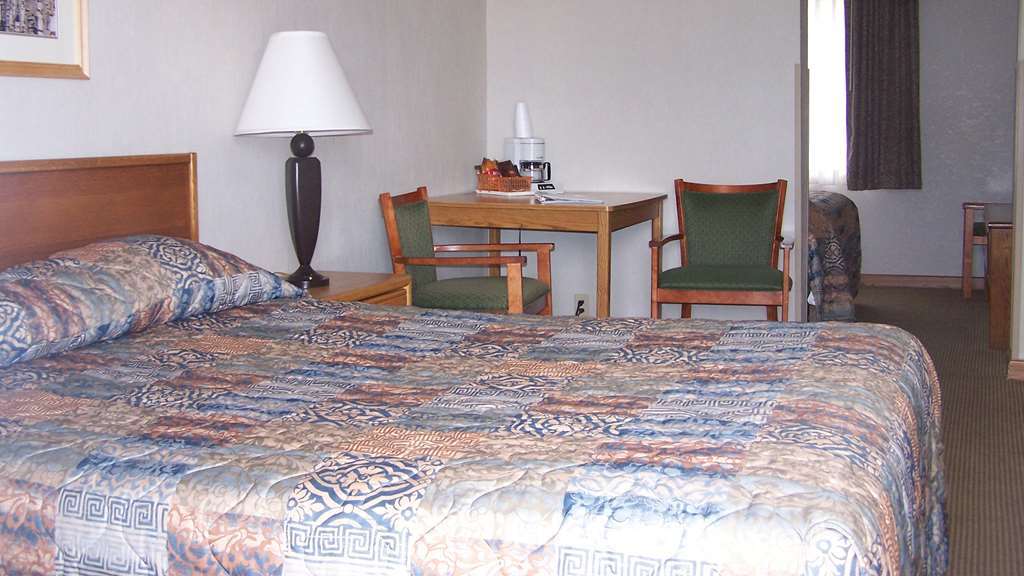 Magnuson Hotel Ely Room photo