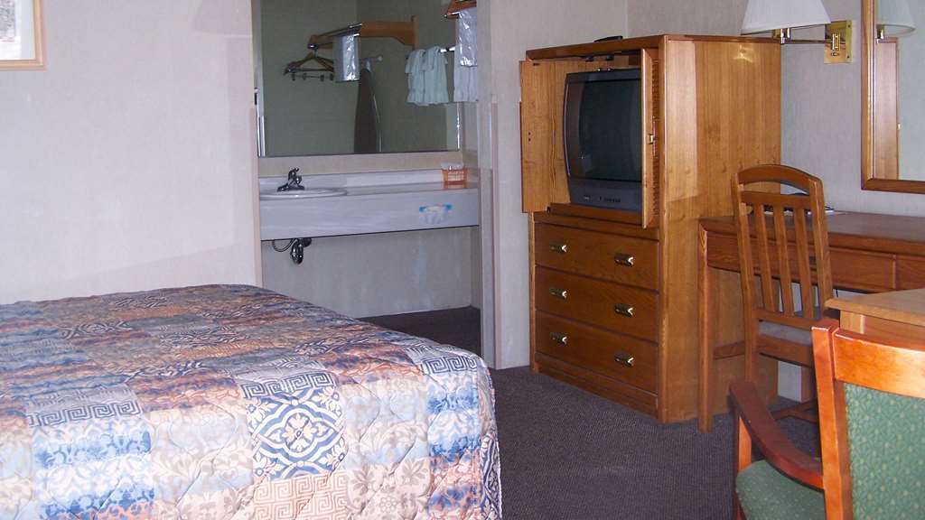 Magnuson Hotel Ely Room photo